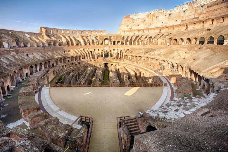 Gli interni del Colosseo
