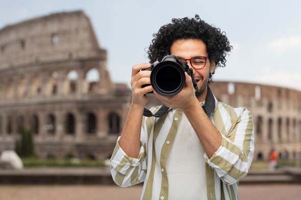 Servizio fotografico privato all'esterno del Colosseo